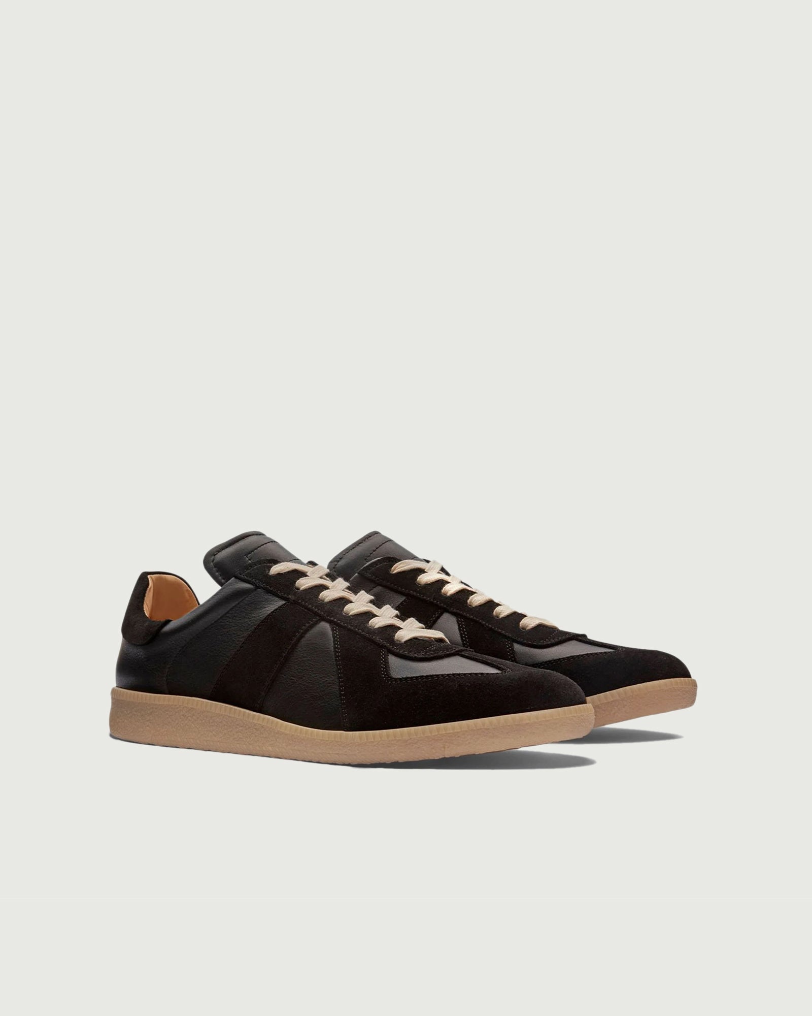 GAT | Black / Gum - Image 2